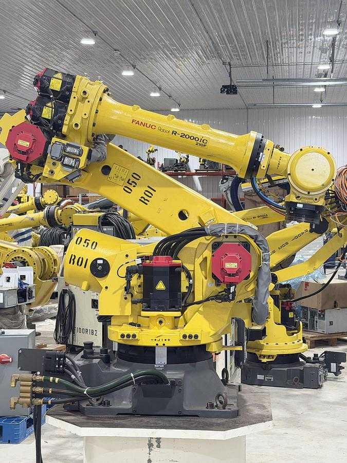 2019 FANUC R-2000IC/210F ARTICULATED ROBOT, 210KG PAYLOAD, 2655MM REACH R-30IB PLUS CONTROLLER - ARTICULATED ROBOTS