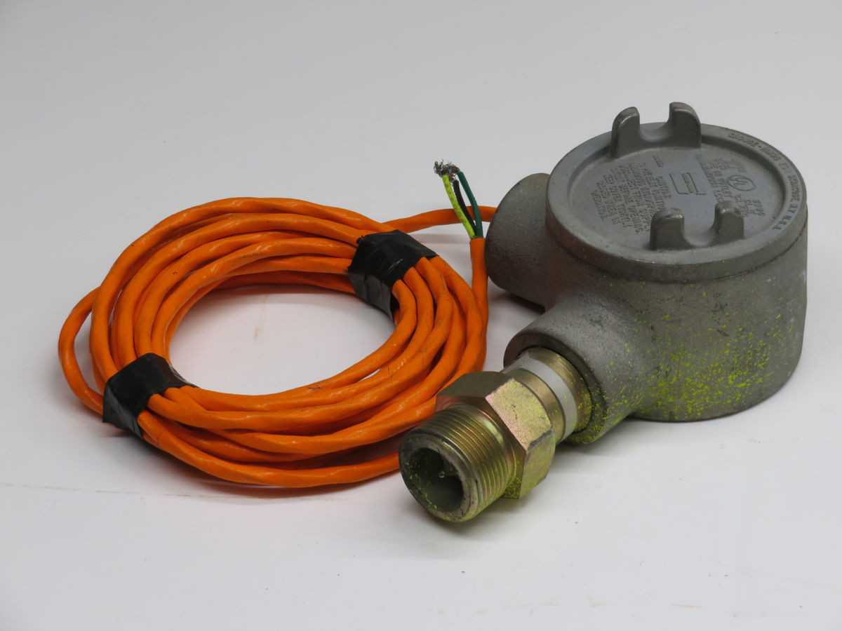 Honeywell LG1093AA04 Turbine Flame Sensor T255733 - SAFETY EQUIPMENT