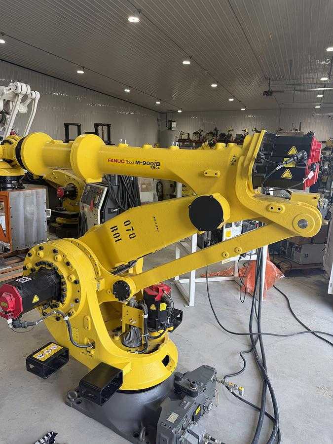 FANUC M-900IB/280L ROBOT, R-30IB CONTROL, 280KG PAYLOAD, 3200HRS, 2019 MODEL - ARTICULATED ROBOTS