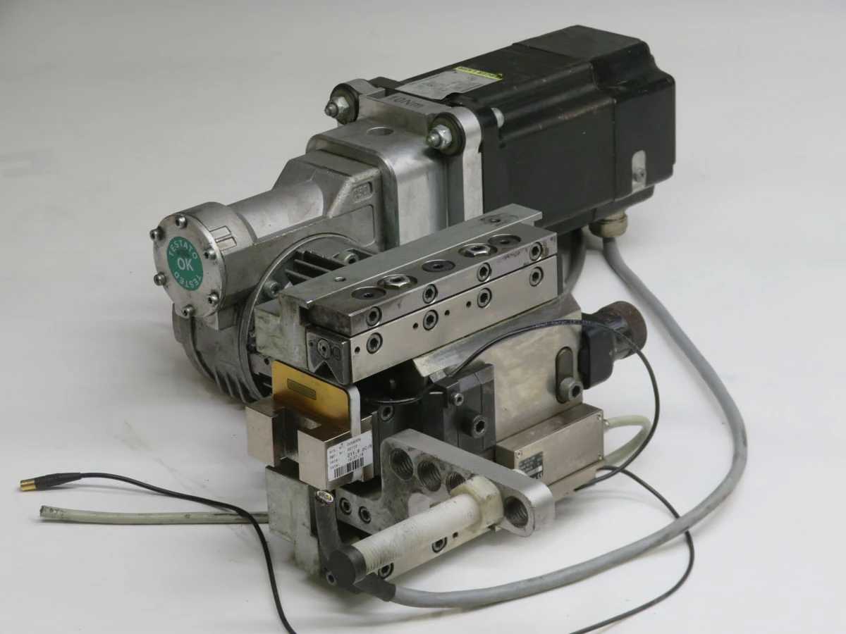 BERGER LAHR SER31117/4L6SD6CO MOTOR T255105 - SERVO MOTORS