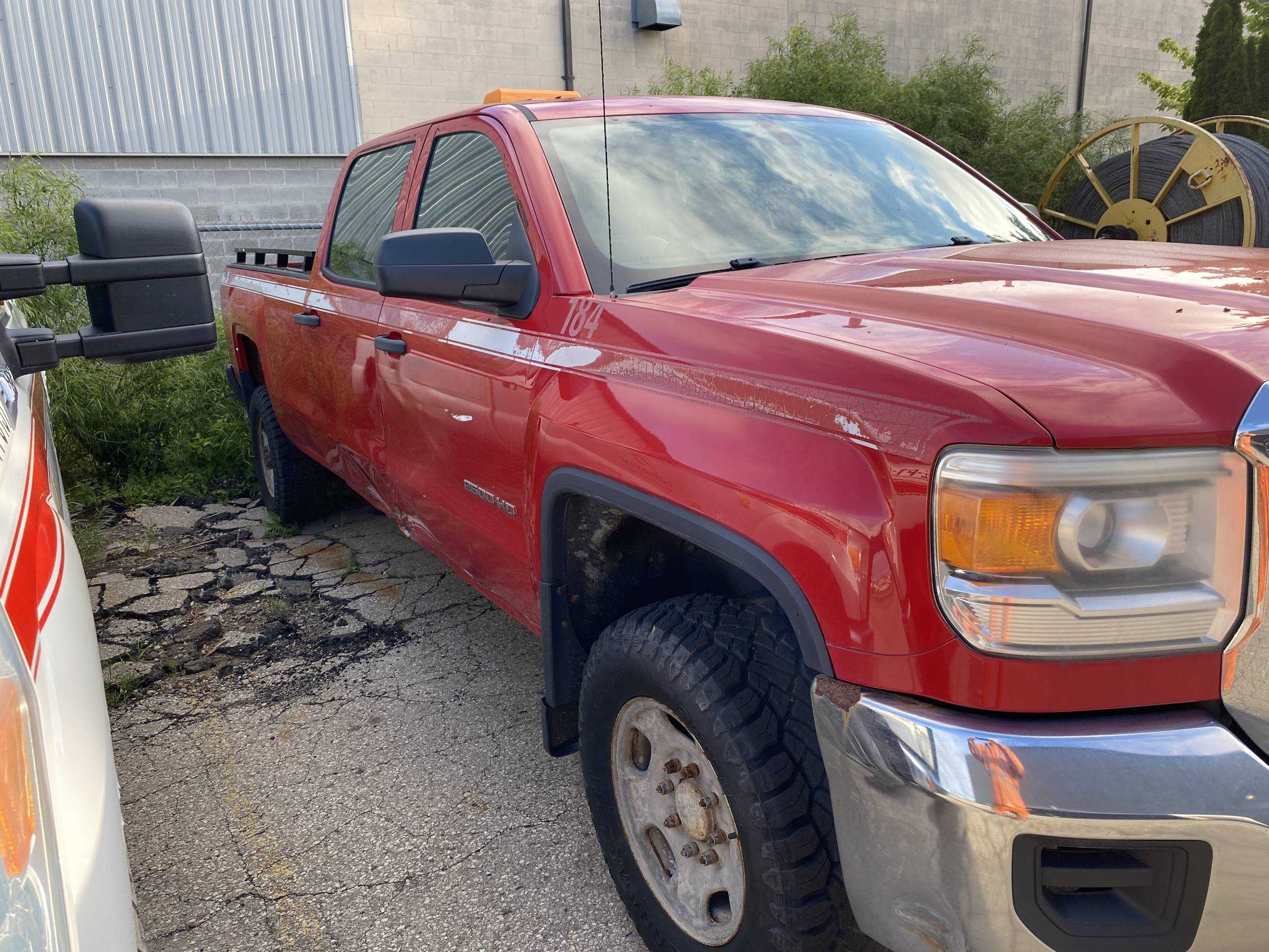 2015 GMC Sierra 2500 HD 4x4 Extended Cab Pickup Truck, 6.0L V8, 360 HP, 8 ft Bed - PICKUP TRUCKS