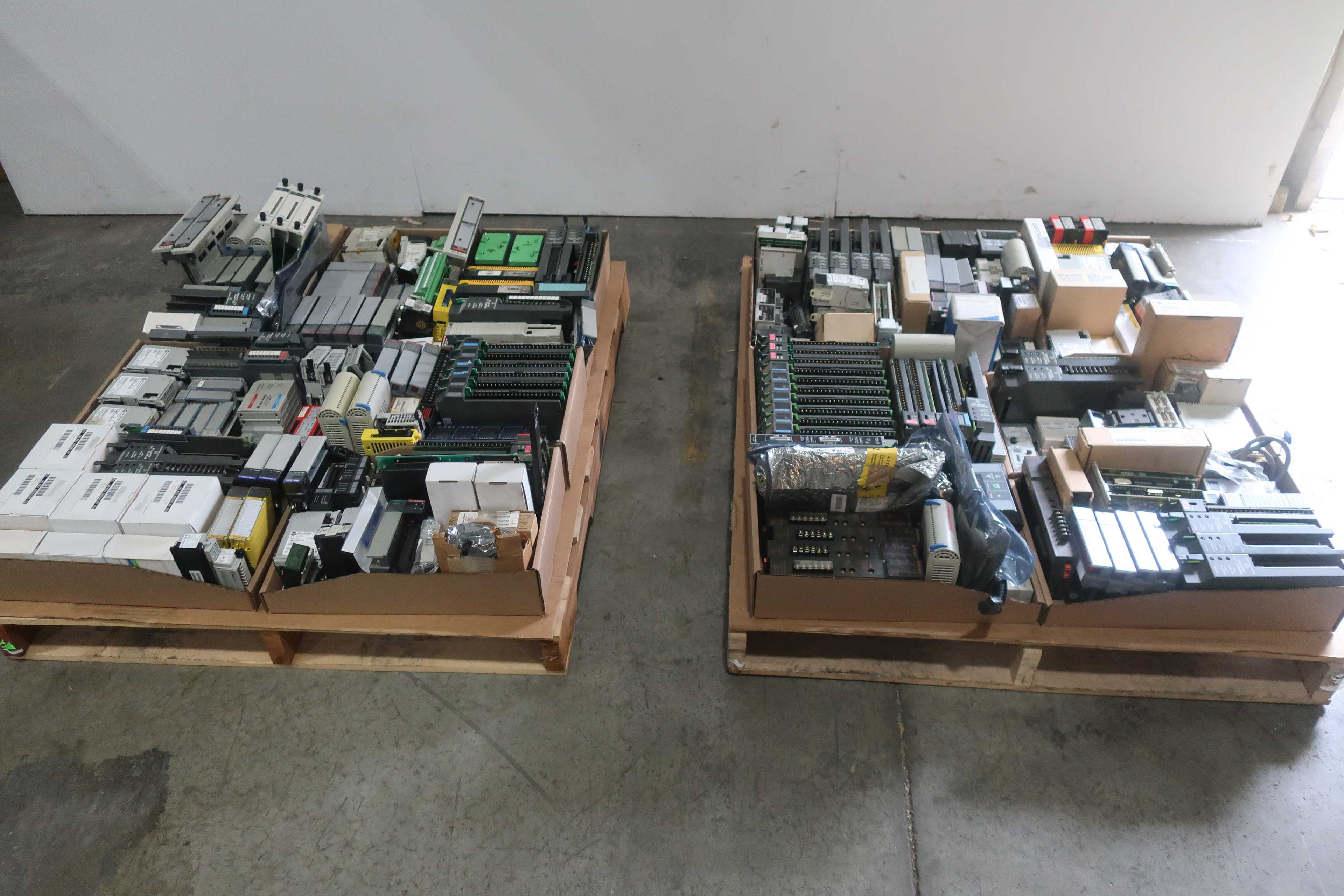 SKU 1762770 - 2 PALLETS OF ASSORTED MODULES, CONTROLERS, I/O, INPUT, OUTPUT, MEMORY, EITHERNET - AUTOMATION & CONTROLS
