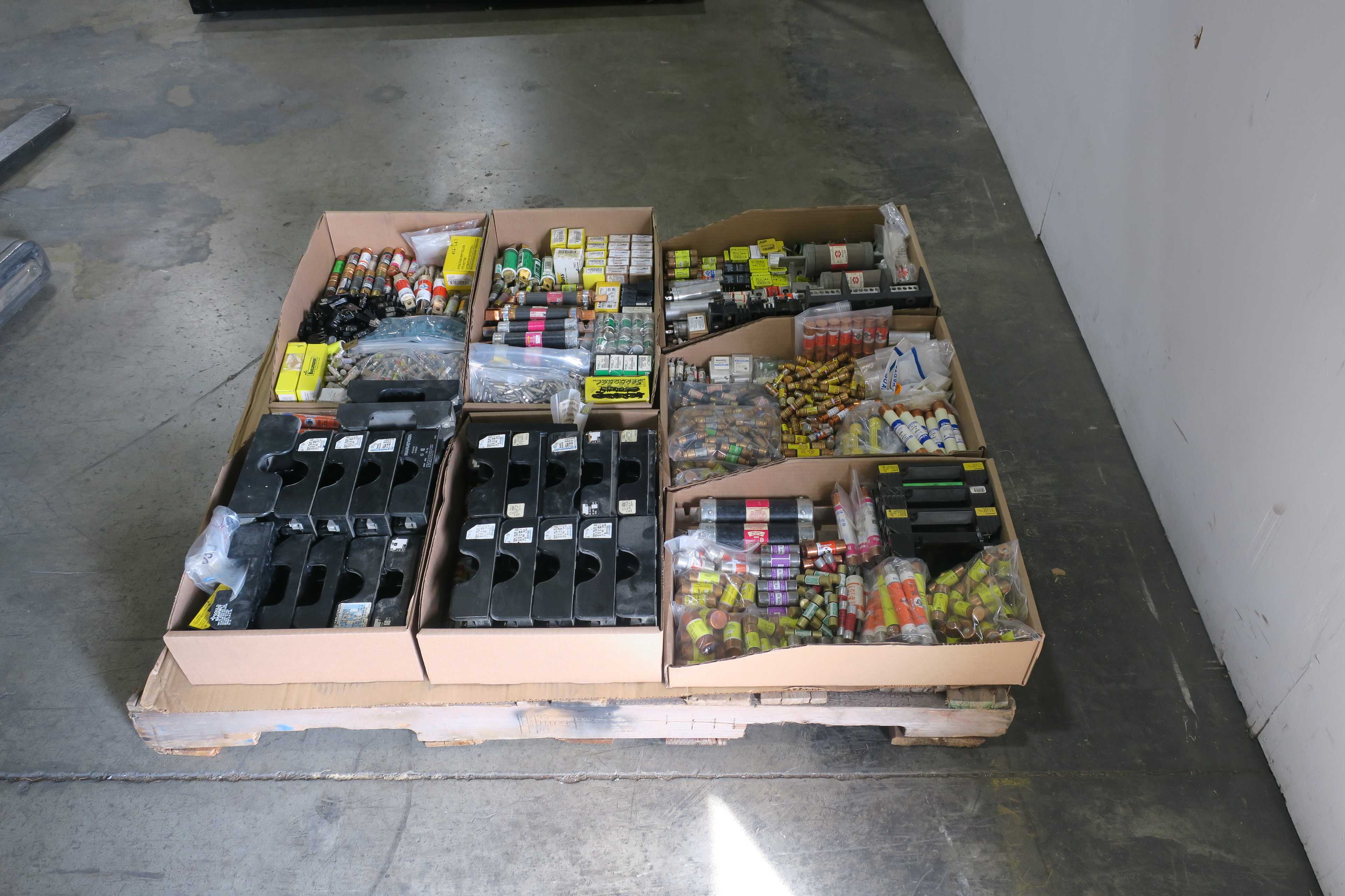 SKU 1787638 - PALLET OF ASSORTED FUSES - FUSES