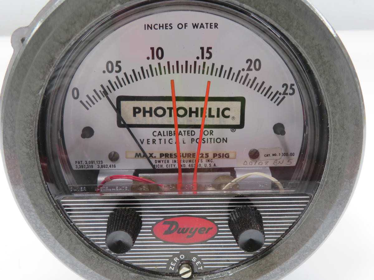 DWYER 3000 PRESSURE SWITCH GAGE - INSTRUMENTATION