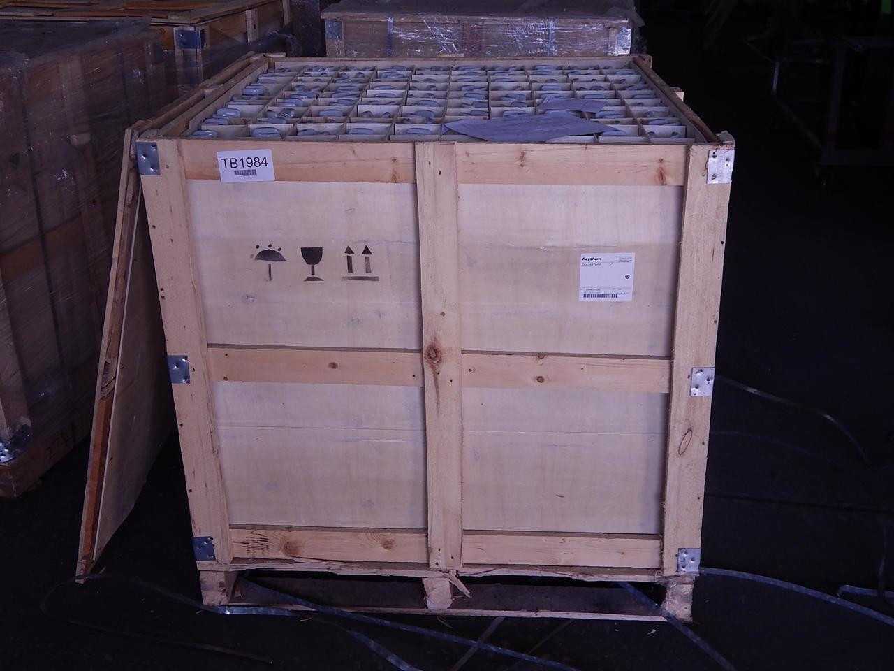 PALLET OF 300 RAYCHEM DUL-5378AX INDUSTRIAL ELECTRICAL STATION POST INSULATORS - ELECTRICAL COMPONENTS