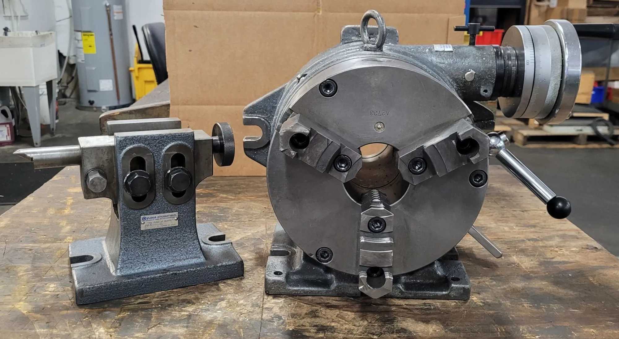 Yuasa 8 In. Model 550-008 3-Jaw Indexer Head With Tailstock - MACHINING ACCESSORIES & TOOLING