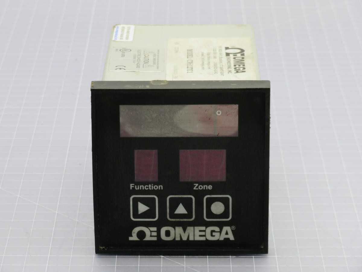 Omega CN612TC1 CN600 115/260V-AC Temperature Sensor T213988 - TEMPERATURE CONTROLLERS