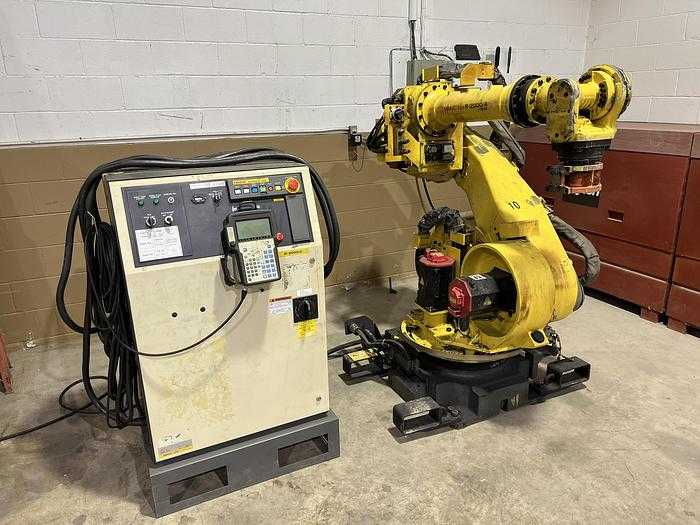 2002 FANUC R2000IA/165F ROBOT - 165KG PAYLOAD, 2650MM REACH, RJ3IB CONTROLLER - ARTICULATED ROBOTS