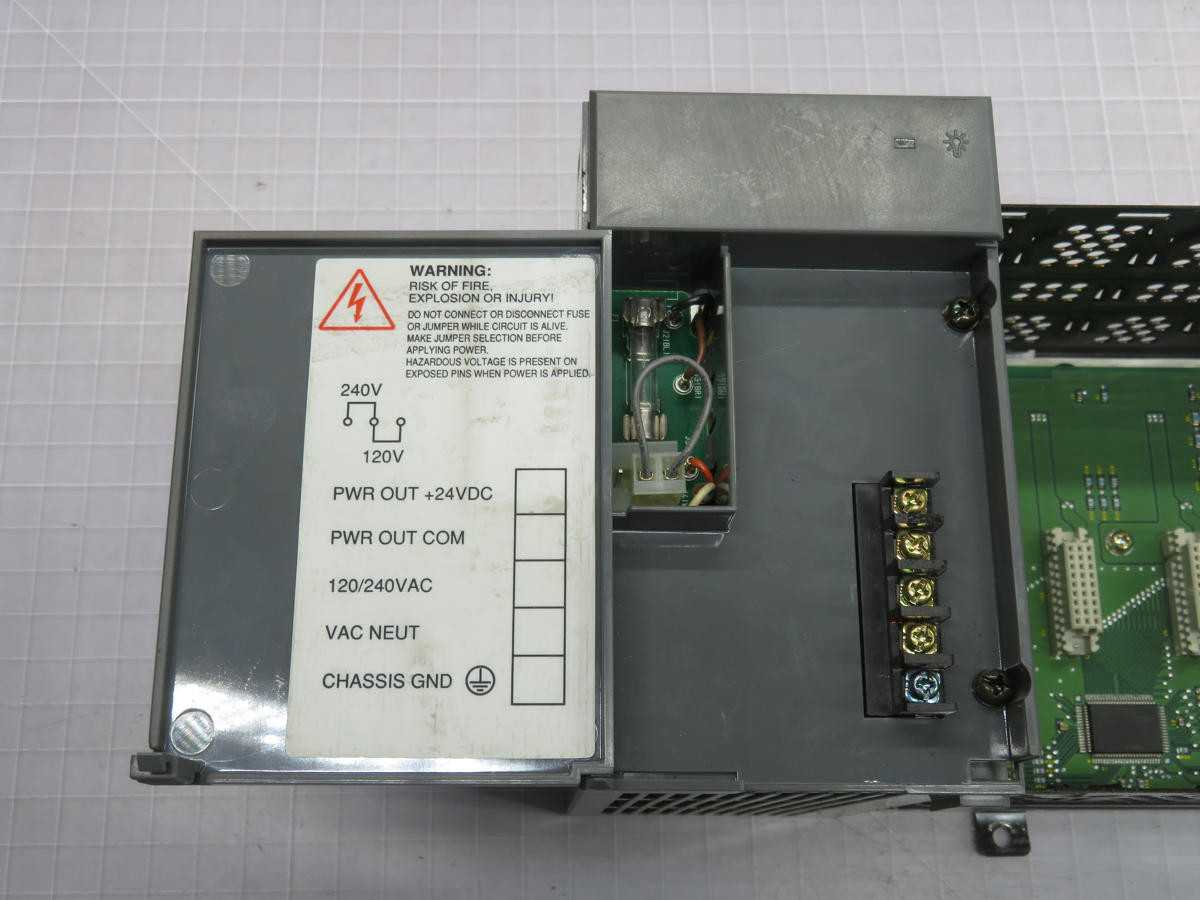 ALLEN BRADLEY 1746-A7 SLC 500 PLC RACK T230257 - INDUSTRIAL PARTS