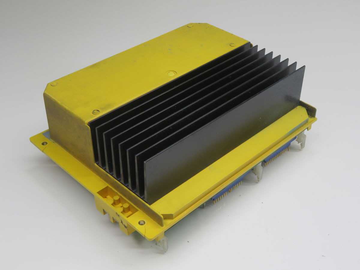FANUC A16B-1100-0240/03A AC SPINDLE SERVO UNIT T251458 - SERVO DRIVES