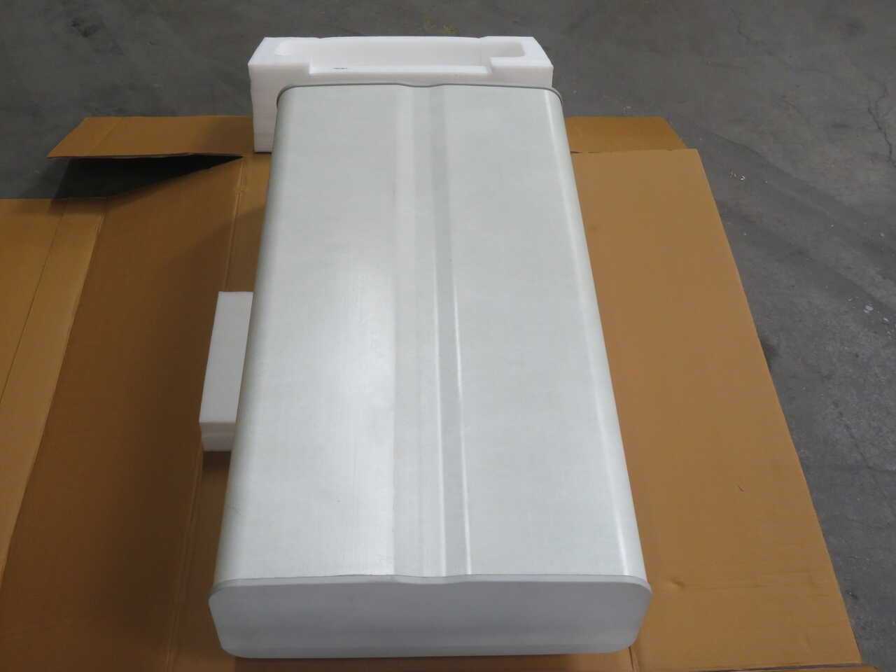 Commscope 2HH-38A-R4-V2 8-Port Multibeam Base Station Antenna With Mount Kit - INDUSTRIAL PARTS