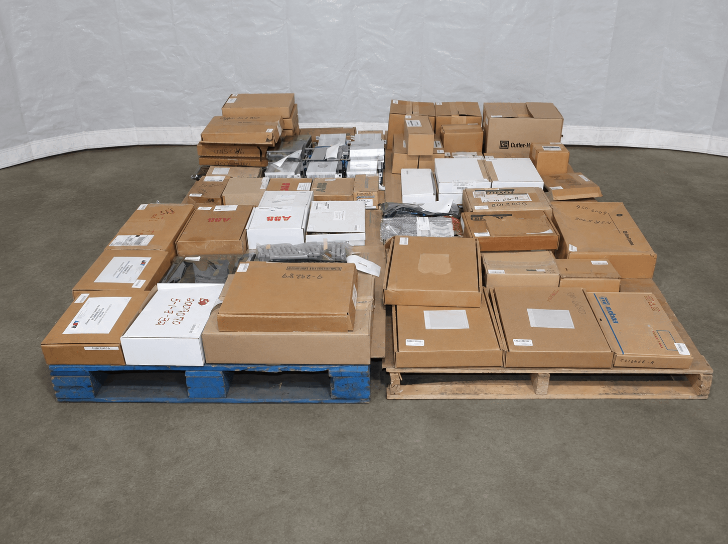 SKU 1773608 - 4 PALLETS OF ASSORTED PCB CIRCUIT BOARDS - PCB CIRCUIT BOARDS
