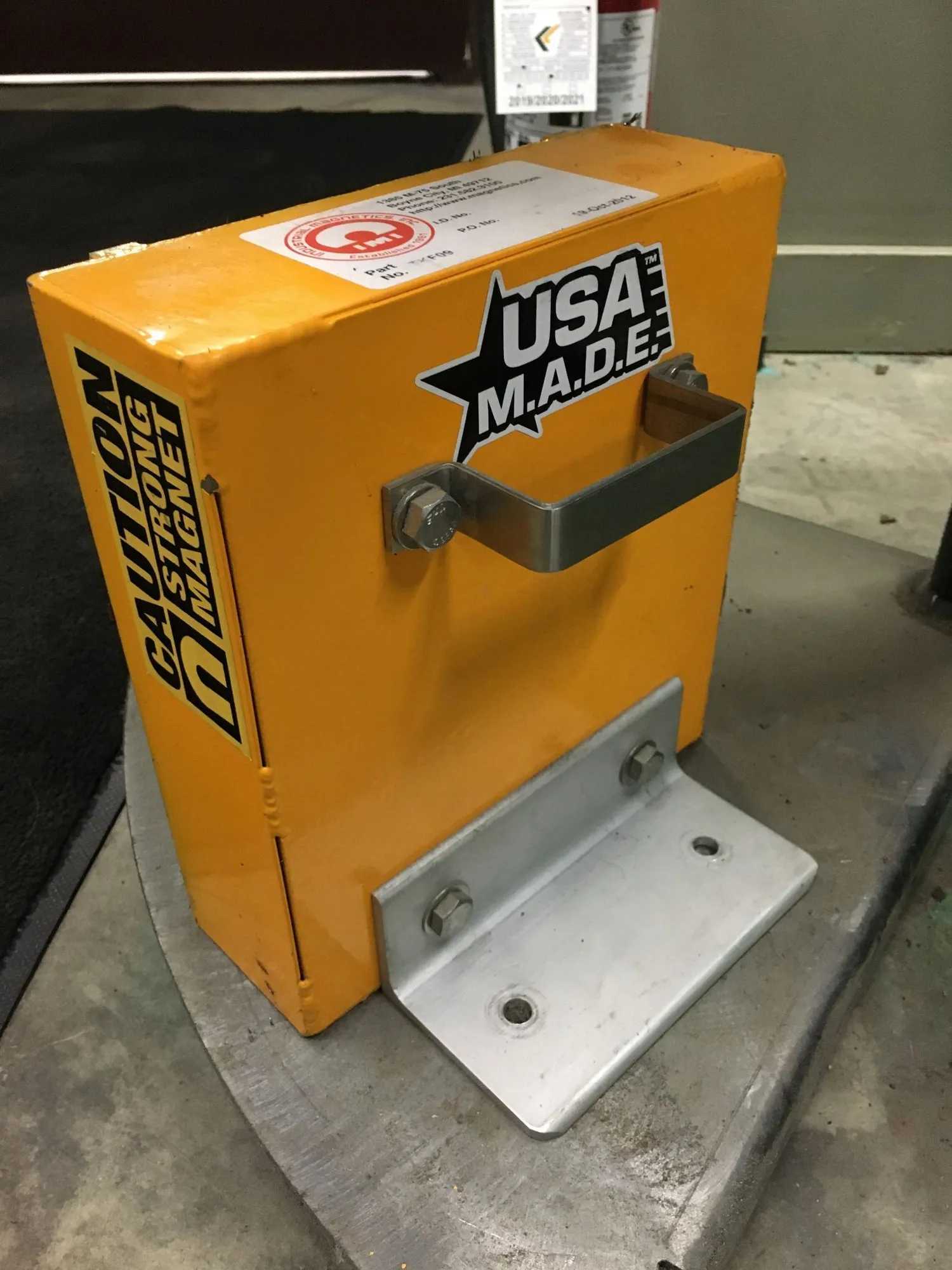 MAG-MATE TKF09 MAGNETIC SHEET FANNER, 7-12 GAUGE, 9", 43 LBS - MATERIAL HANDLING