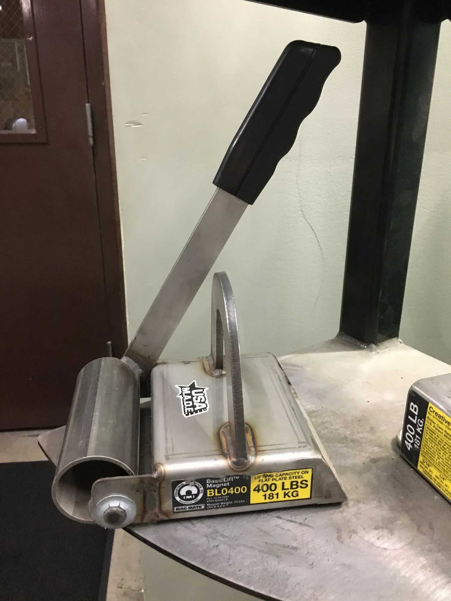 MAG-MATE BL0400 PERMANENT CERAMIC LIFT MAGNET, 400 LBS FLAT CAPACITY - MATERIAL HANDLING