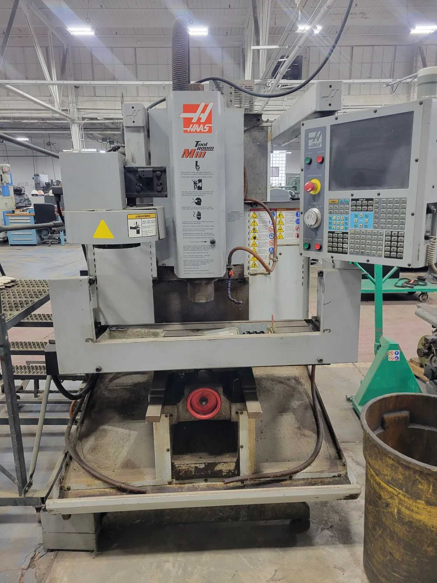 2008 Haas TM-1 Vertical Milling Machine | 2 & 3 Axis | 7.5 HP | CAT 40 | 4,000 RPM - VERTICAL MILLING MACHINES
