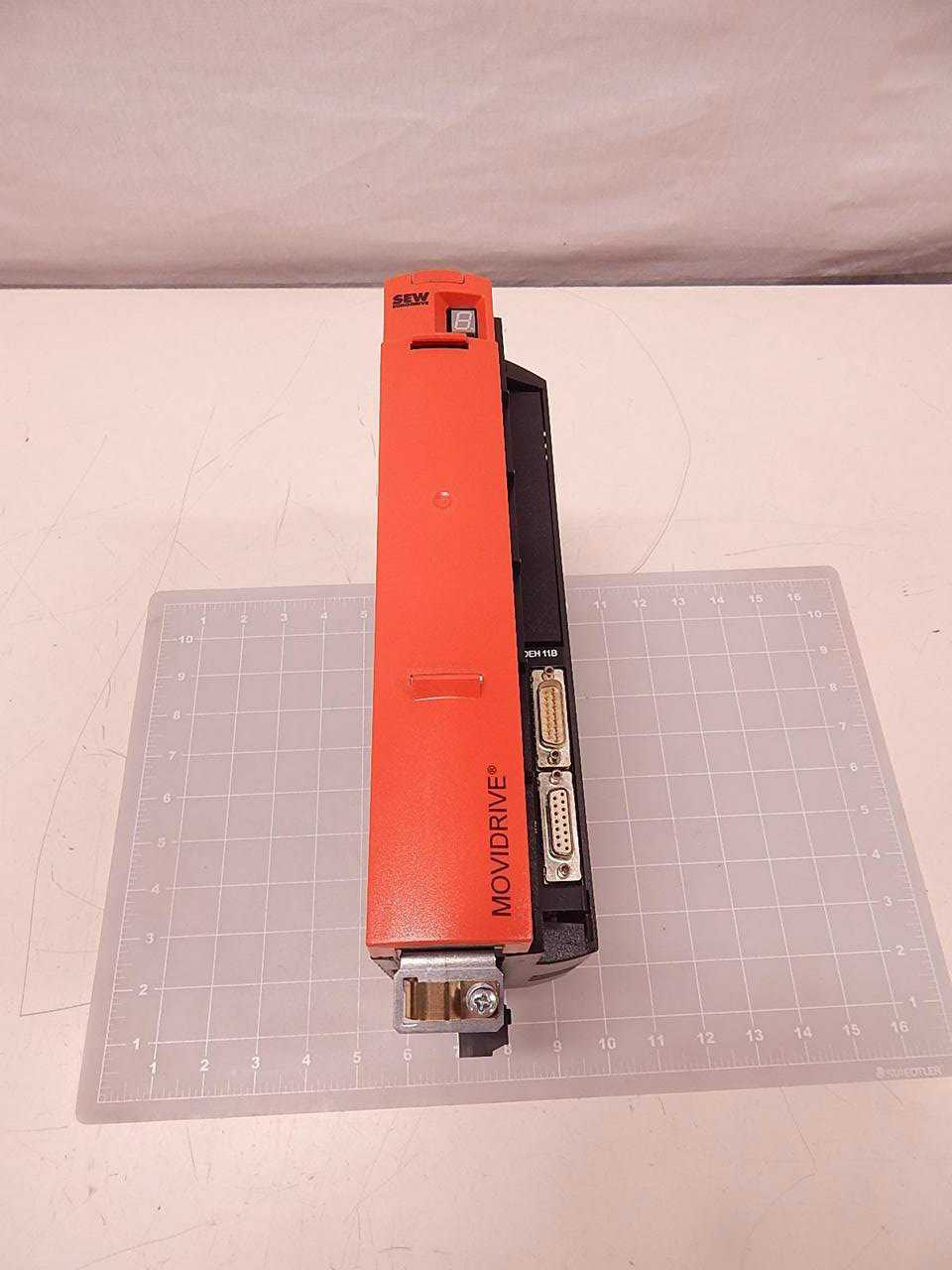 SEW Eurodrive MDX61B0008-5A34-00 Frequency Converter T81682 - SERVO DRIVES SEW Eurodrive MDX61B0008-5A34-00 Frequency Converter T81682 - SERVO DRIVES