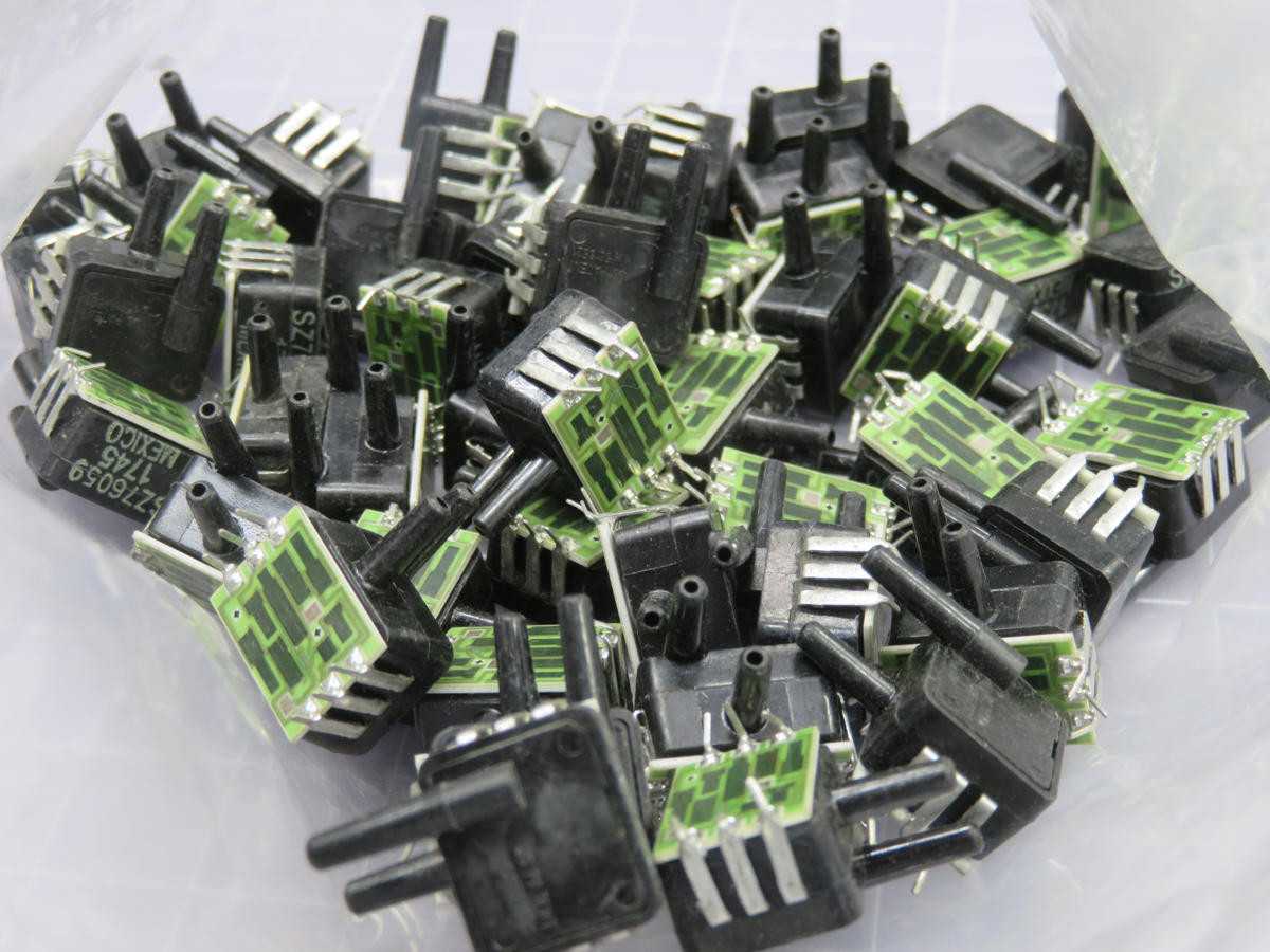 LOT OF 50 SZ76059 PRESSURE SENSOR SWITCH T225243 - PRESSURE MEASUREMENT