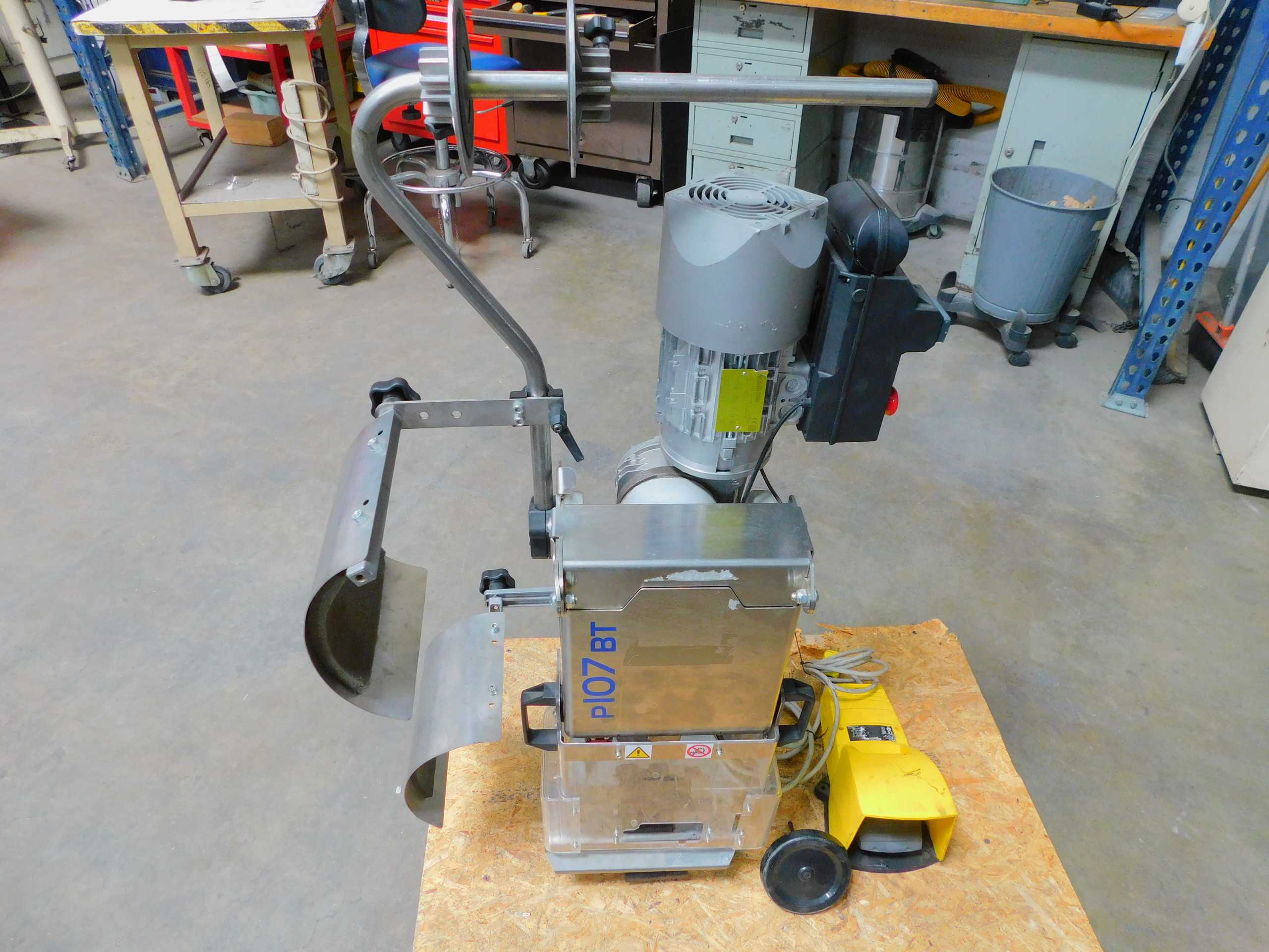 MECAL P107C 2 Ton Semi-Automatic Bench-Top Crimping Press - PRESSES