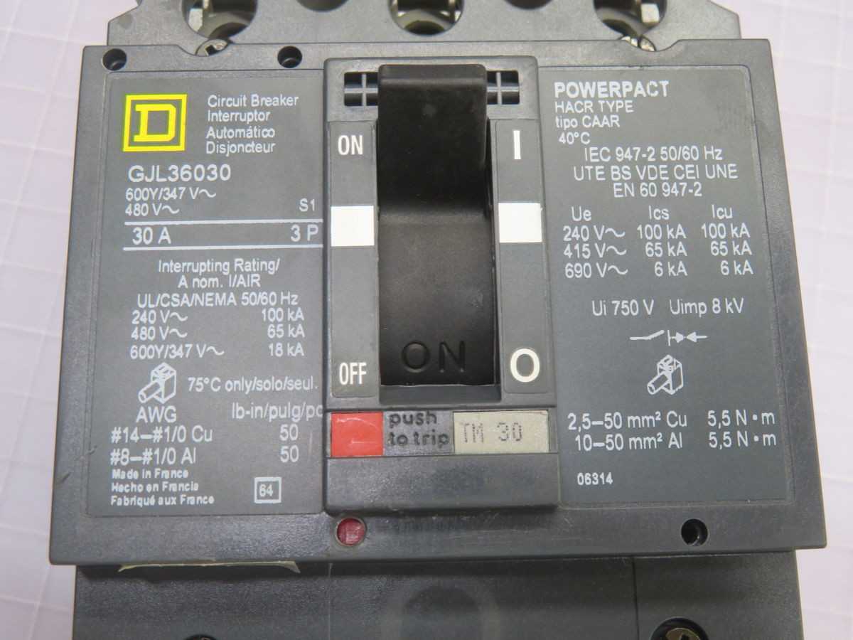 SQUARE D GJL36030 MOLDED CASE CIRCUIT BREAKER T250077 - CIRCUIT BREAKERS