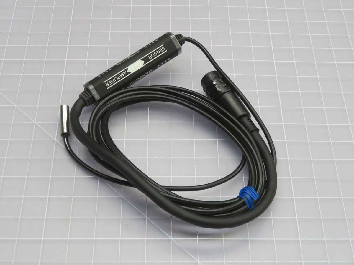 OMRON ZX-ED01 INDUCTIVE HEAD SENSOR T256511 - SENSORS