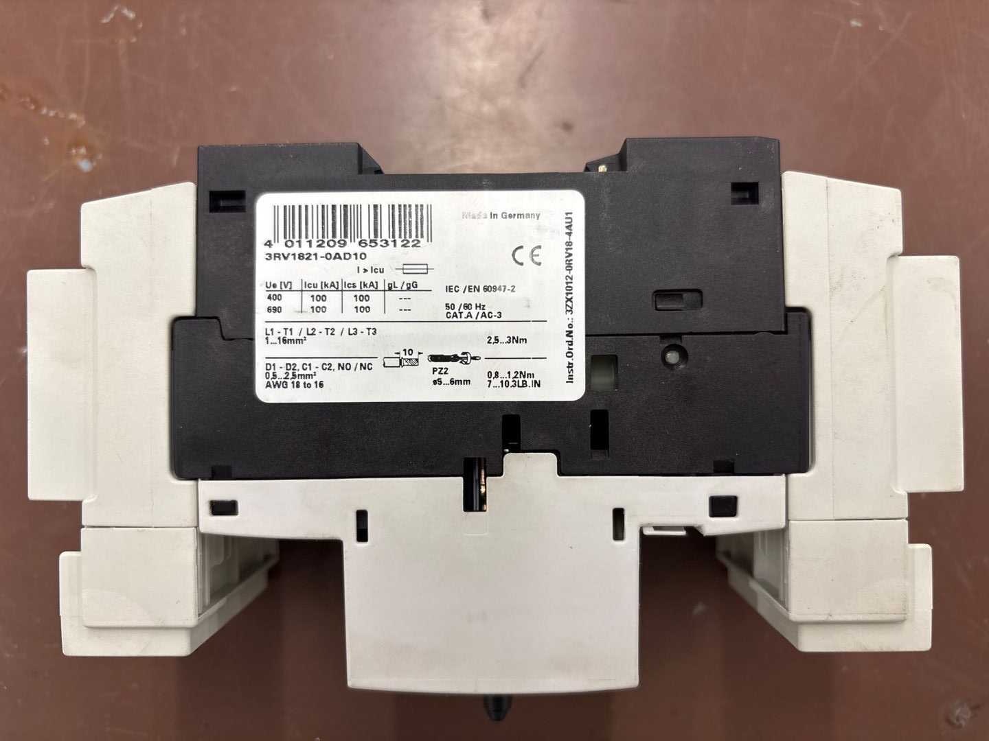 SIEMENS 3RV1821-0AD10 MOLDED CASE CIRCUIT BREAKER - CIRCUIT BREAKERS