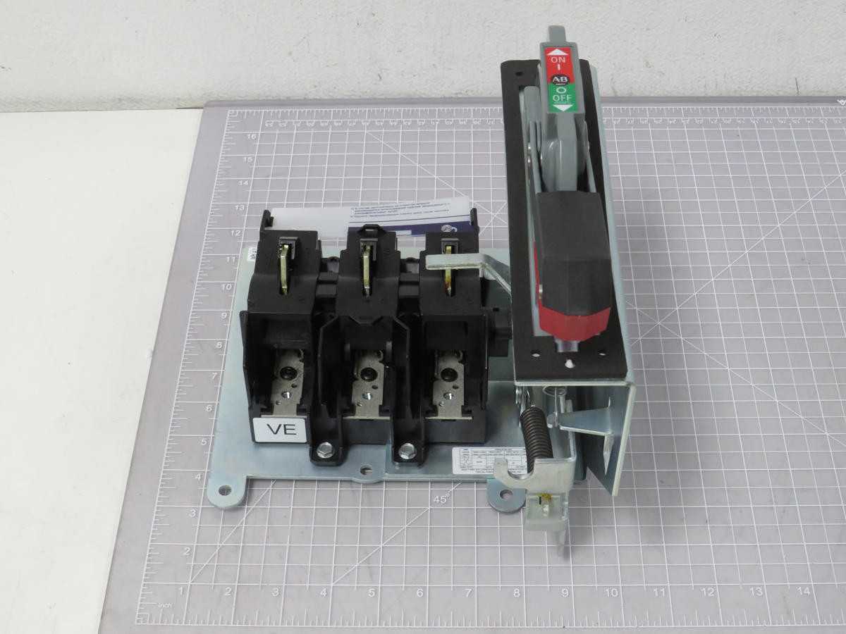 Allen Bradley 1494U-D60 Disconnect Switch 60 Amp With Handle T195862 - DISCONNECT SWITCHES