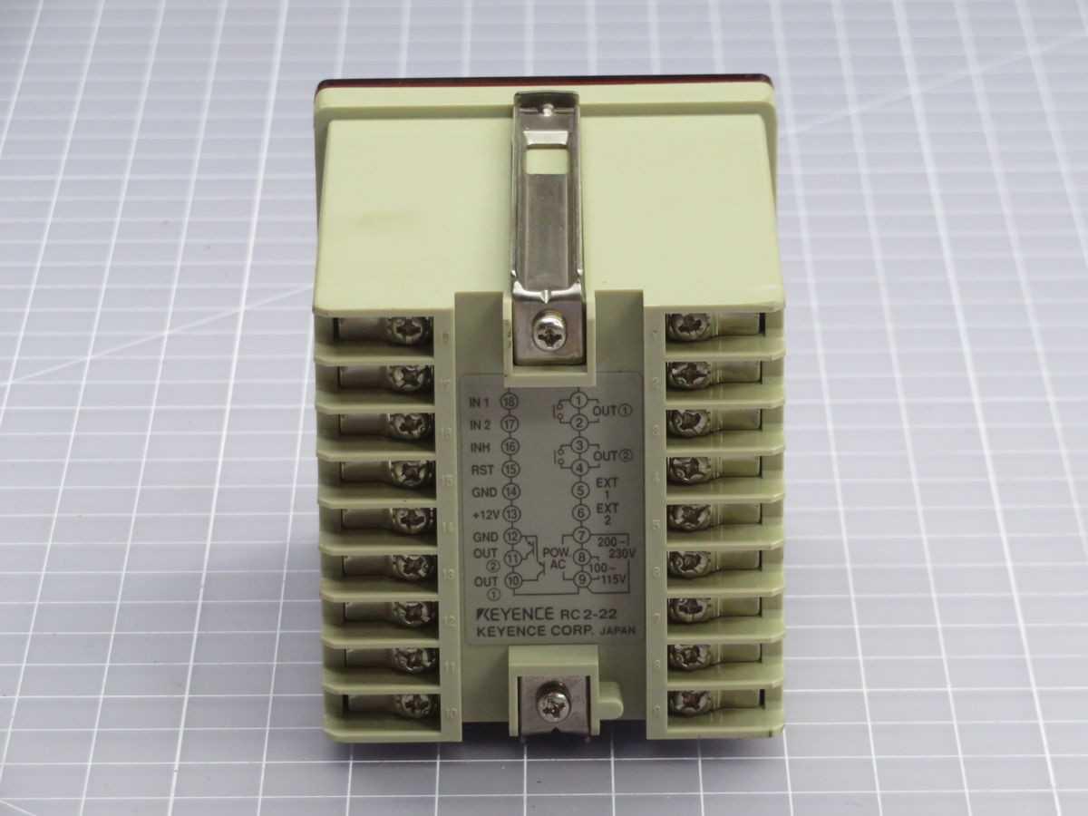KEYENCE RC2-22 ELECTRONIC PRESET COUNTER T261026 - ELECTRICAL COUNTERS