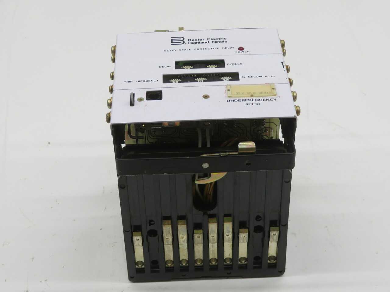 BASLER BE1-81 DIGITAL FREQUENCY SOLID-STATE PROTECTIVE RELAY RELAY T211678 - PROTECTION RELAY