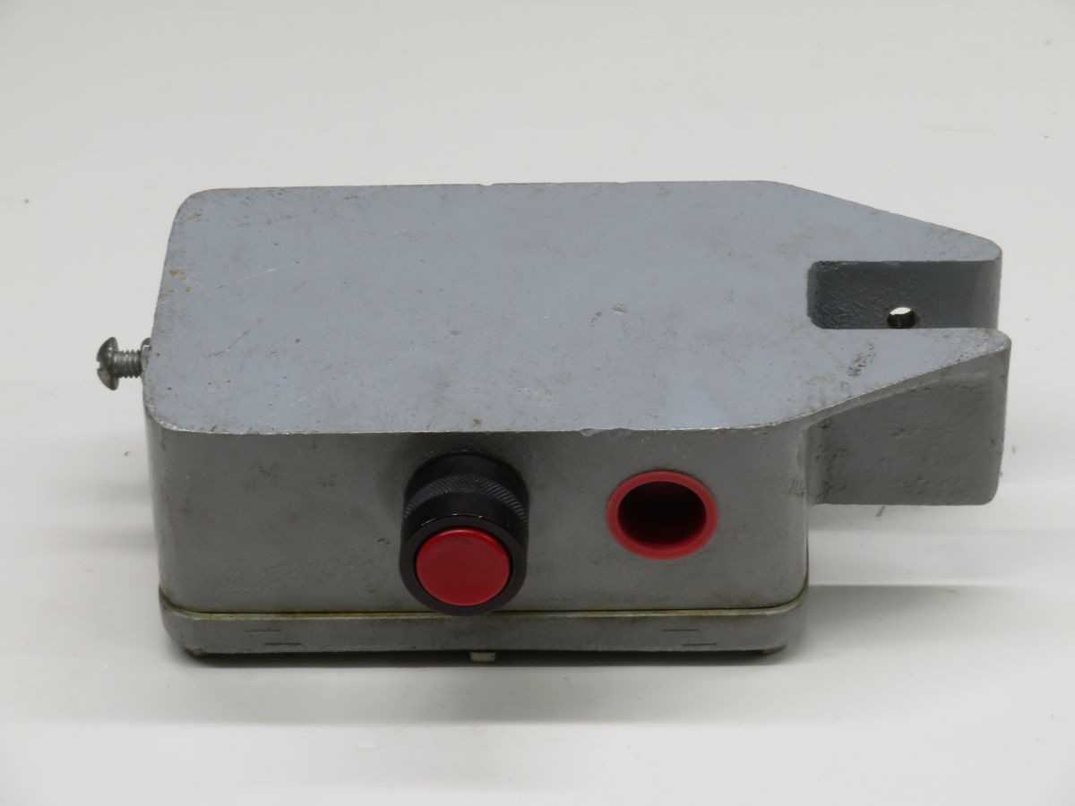 OZ GEDNEY 7AS10C INERTIA SWITCH T255735 - SWITCHES