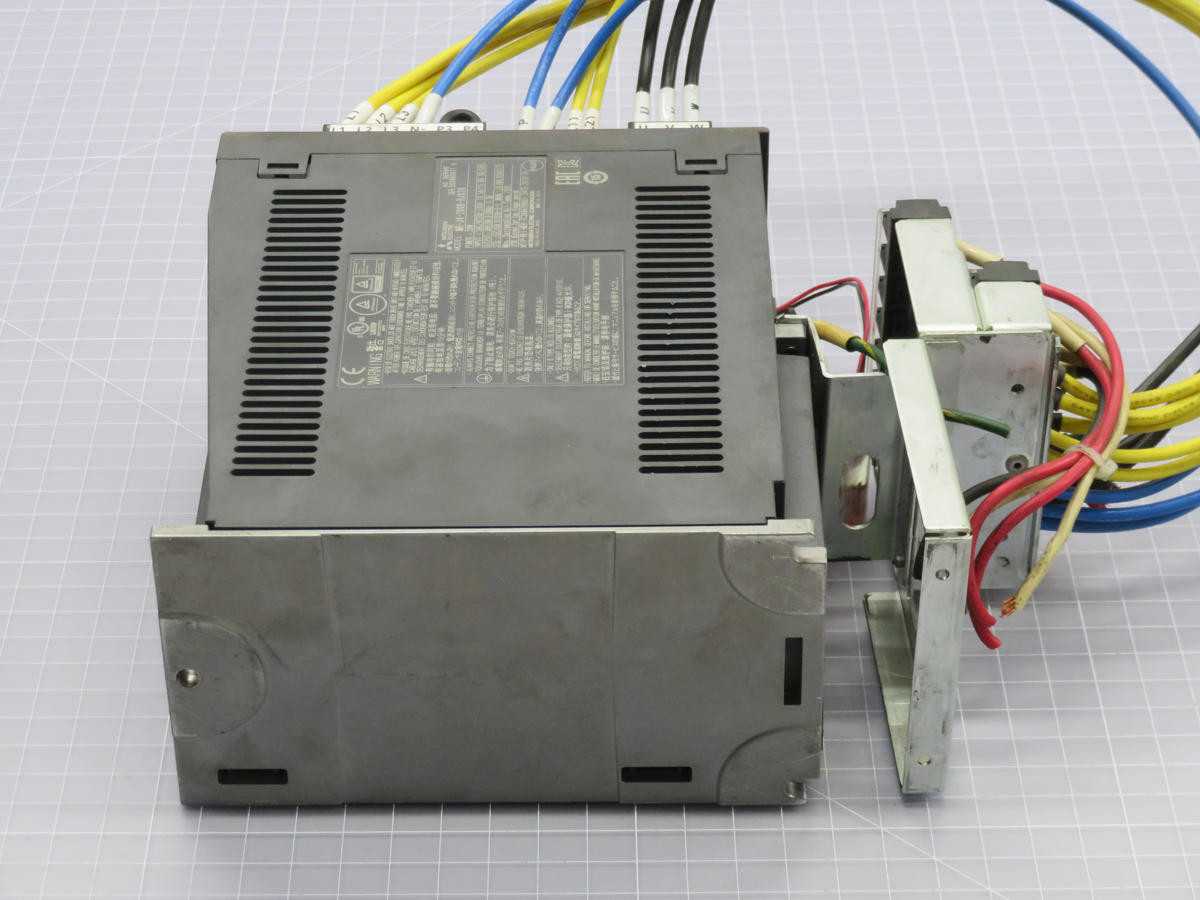 MITSUBISHI SC-J2SBJ4KT3K AC SERVO WITH CABLE ASSEMBLY T218087 - SERVO