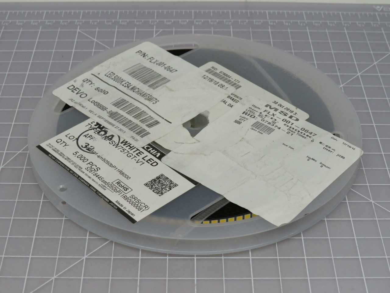 LOT OF 4800 NICHIA FLX-001-0647 NFSW757GT-V1 MID POWER WHITE LED CHIP WITH DATA SHEET T171470 - LIGHTING