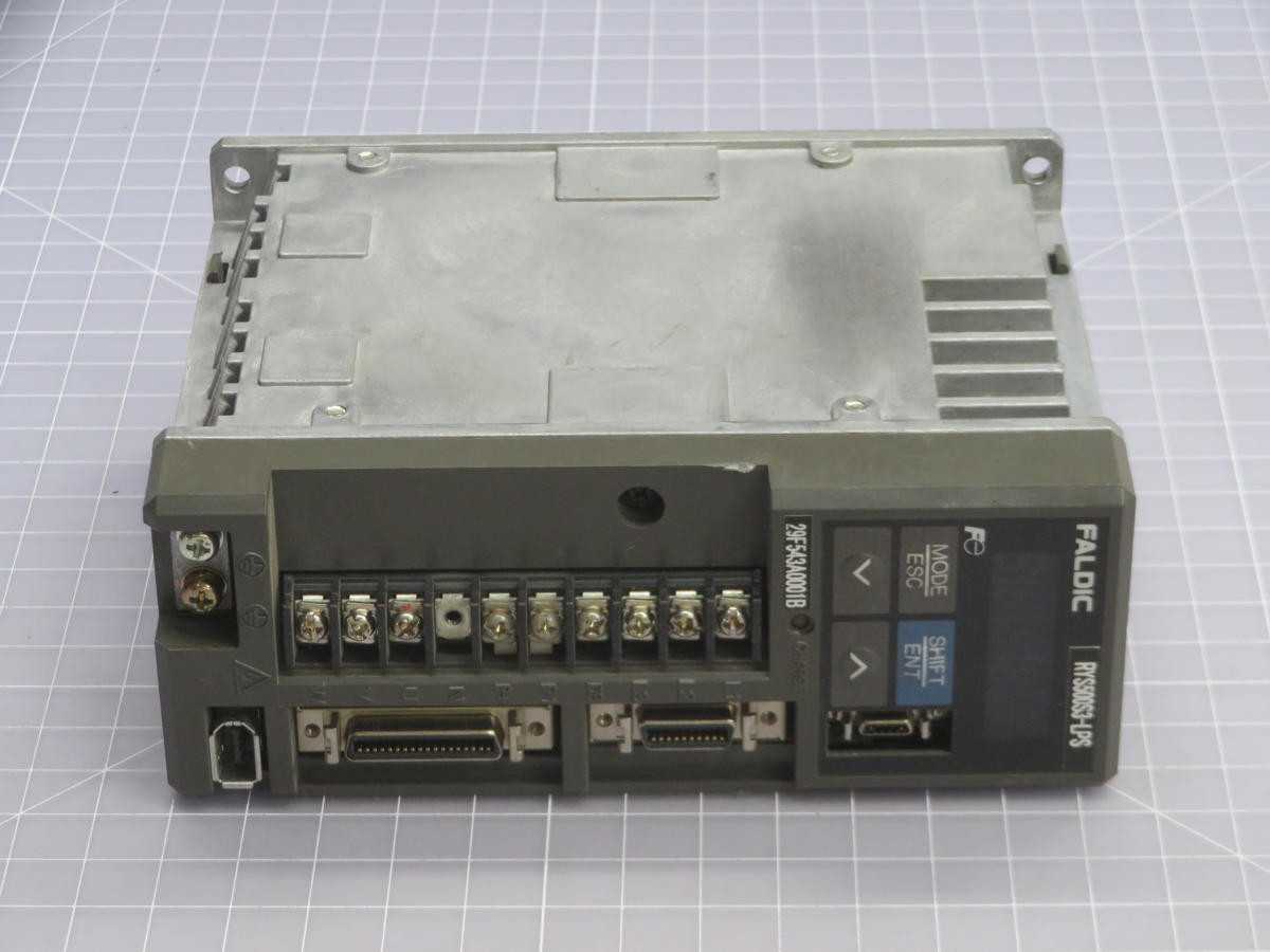 FUJI ELECTRIC RYS500S3-LPS SERVO AMPLIFIER T244725 - SERVO DRIVES