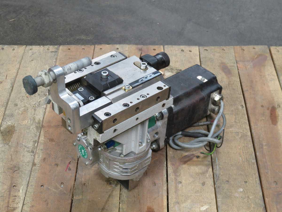 BERGER LAHR SER31117/4L6SD6CO SERVO W KOMAX ASSEMBLY T239691 - SERVO MOTORS