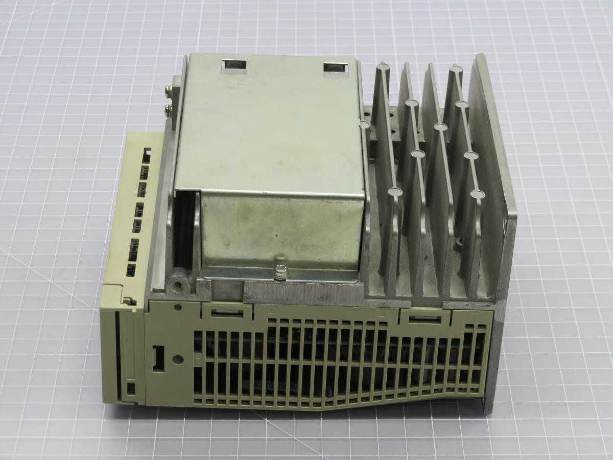 Omron R88D-WT15H Servo Drive T218060 - High Performance Motion Control - SERVO DRIVES
