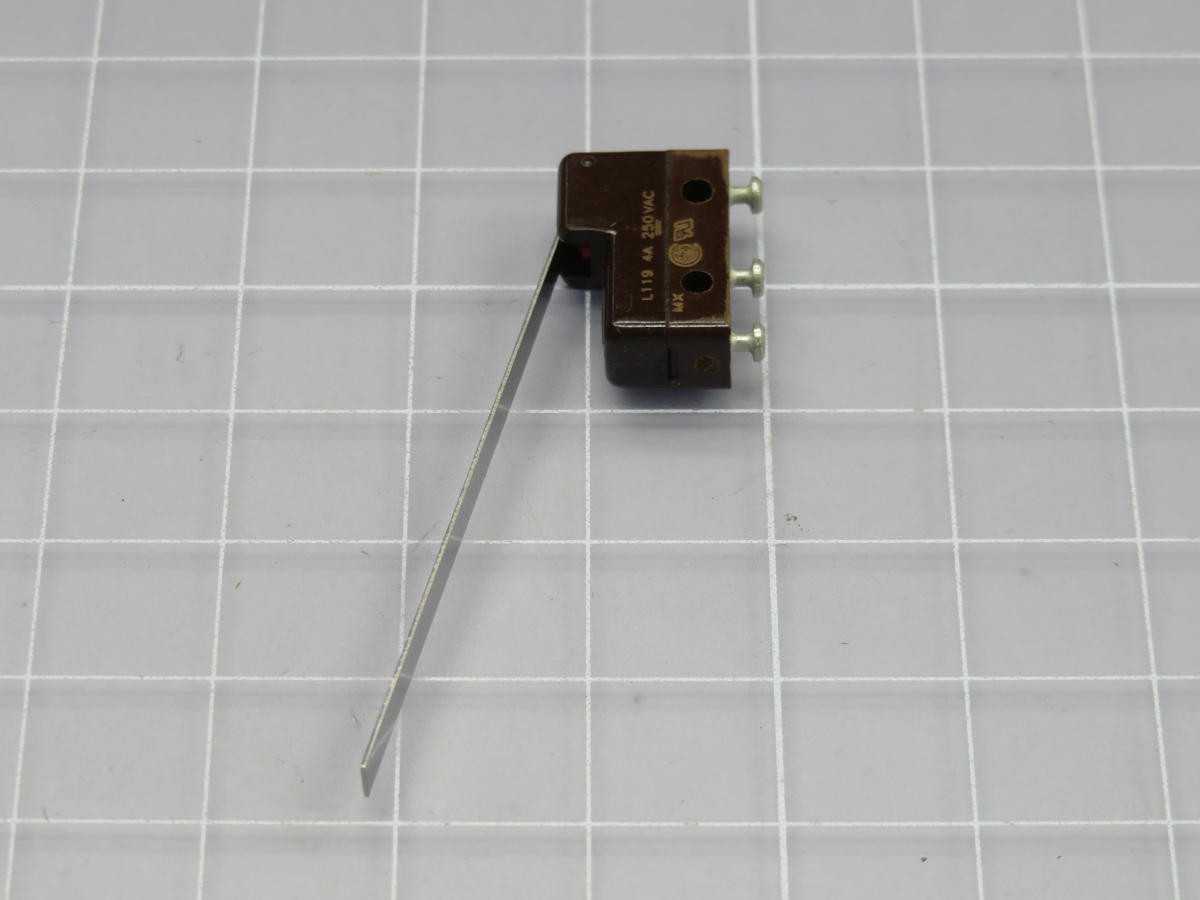 LOT OF 90 HONEYWELL 311SM703-T SWITCH SNAP ACTION SPDT 4A 250V T223526 - SWITCHES