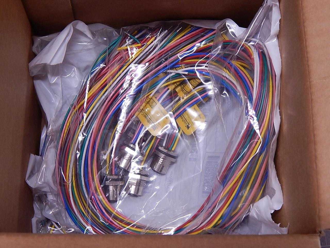LOT OF 20 BRAD HARRISON 8R8J40E02C5003 MMC 8 P FE REC P/MTG T108480 - ELECTRICAL COMPONENTS