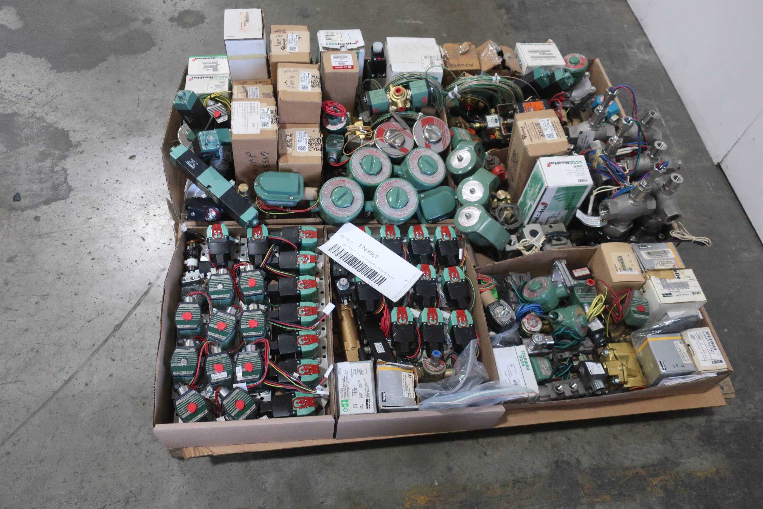 SKU 1769867 - 2 PALLETS OF ASSORTED SOLENOID VALVES - SOLENOID VALVE