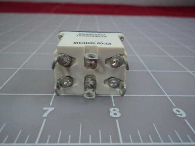 55 CUTLER HAMMER 8906K5907 TOGGLE SWITCH DPDT T11798 - SWITCHES