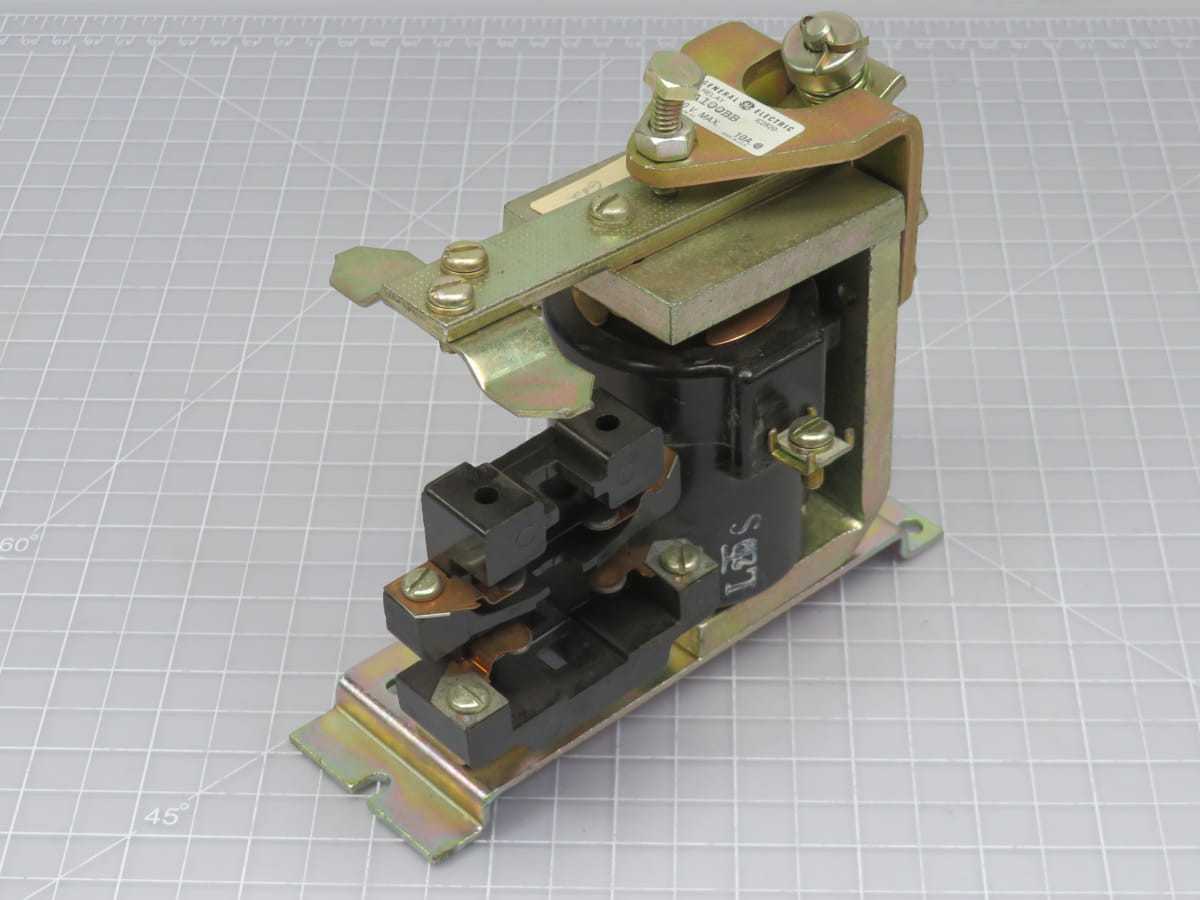 GE A100BB Relay 600 V 10 Amp T197464 - Reliable Performance for Your Applications - ELECTRICAL COMPONENTS