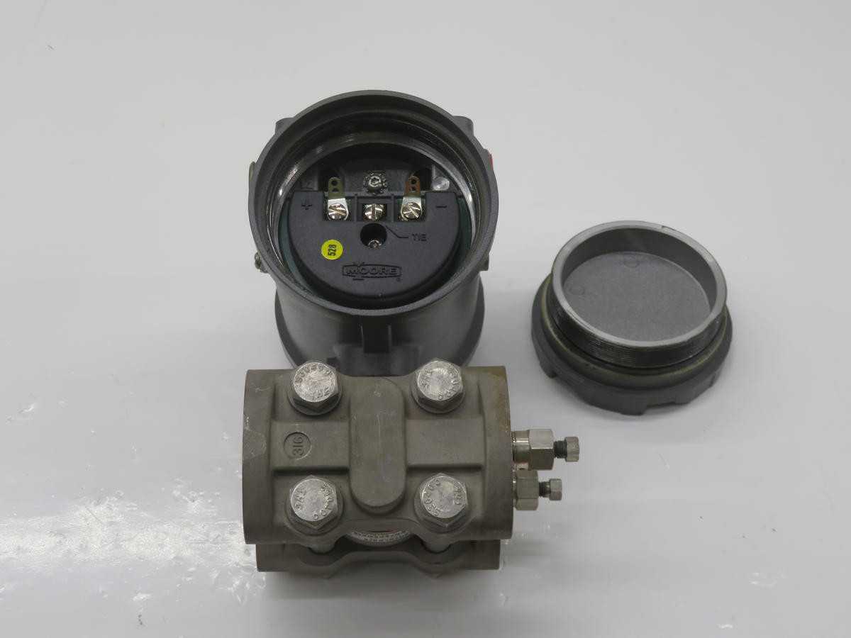 MOORE PRESSURE TRANSMITTER T237849 - PRESSURE TRANSMITTER