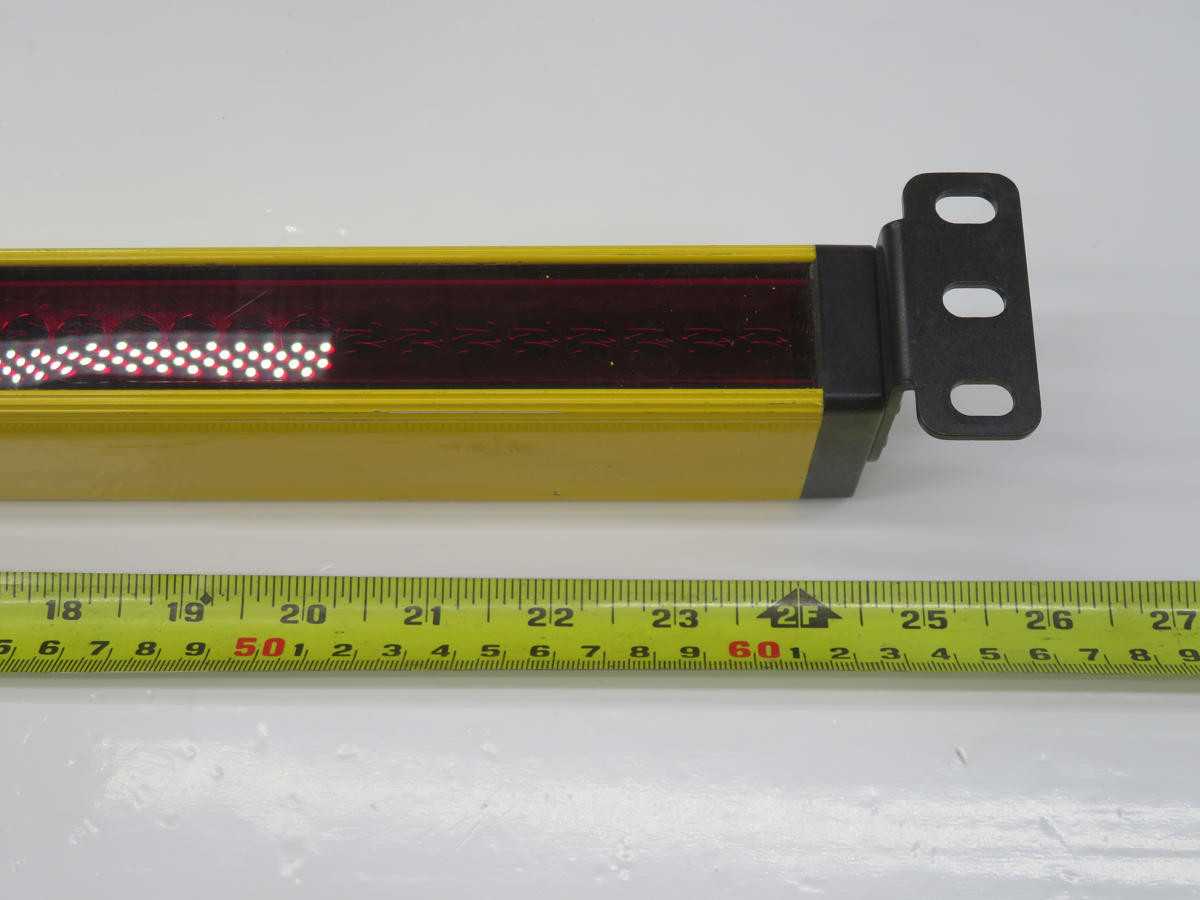OMRON MS46SR-20-610-Q1-R-NC-AP 70158-1097 RECEIVER LIGHT CURTAIN T236546 - SENSORS