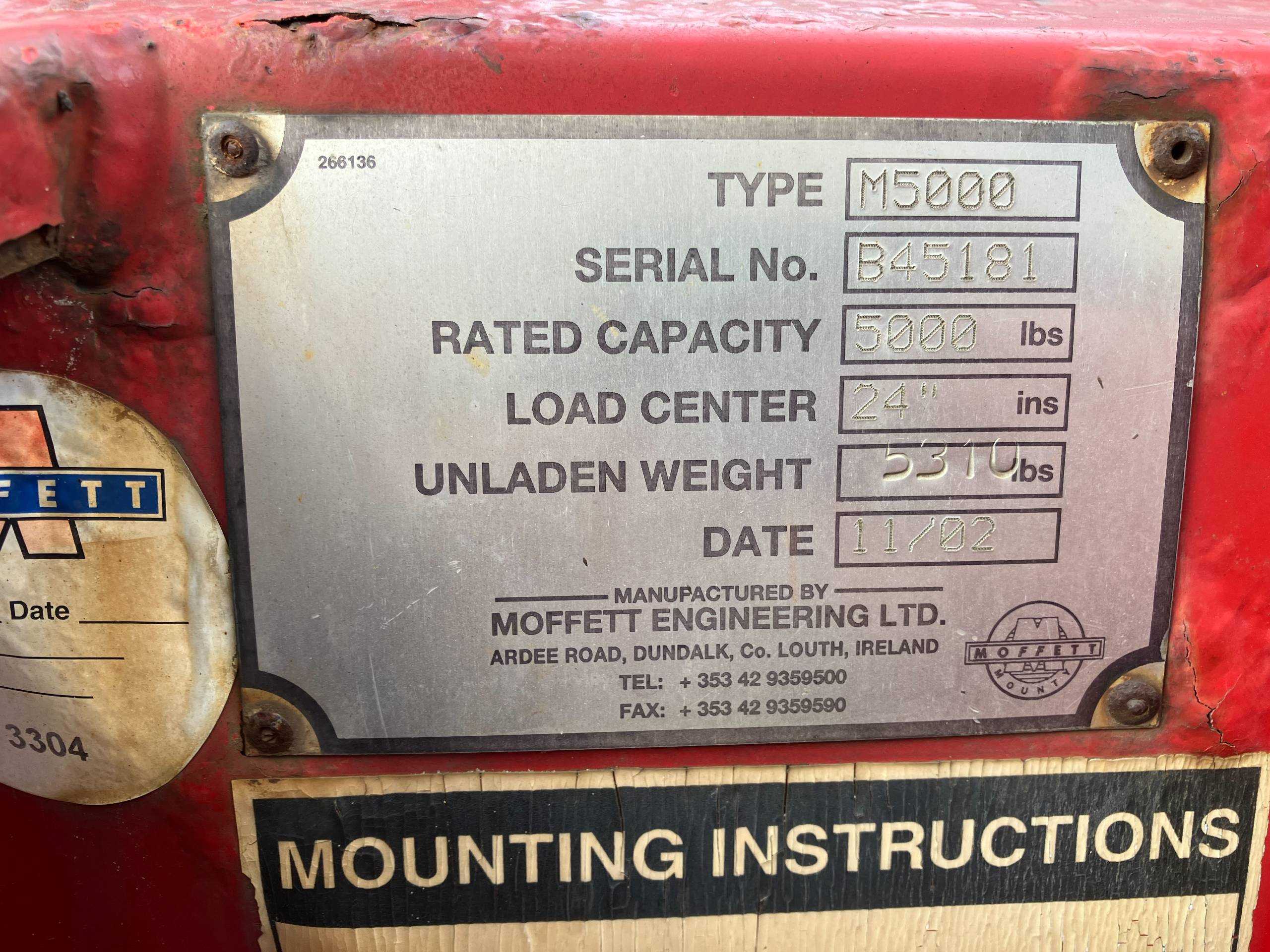 2002 Moffett M5000 Diesel Forklift, 5000 lb Capacity, 4725 Hours, 12 V DC - SIT-DOWN FORKLIFTS