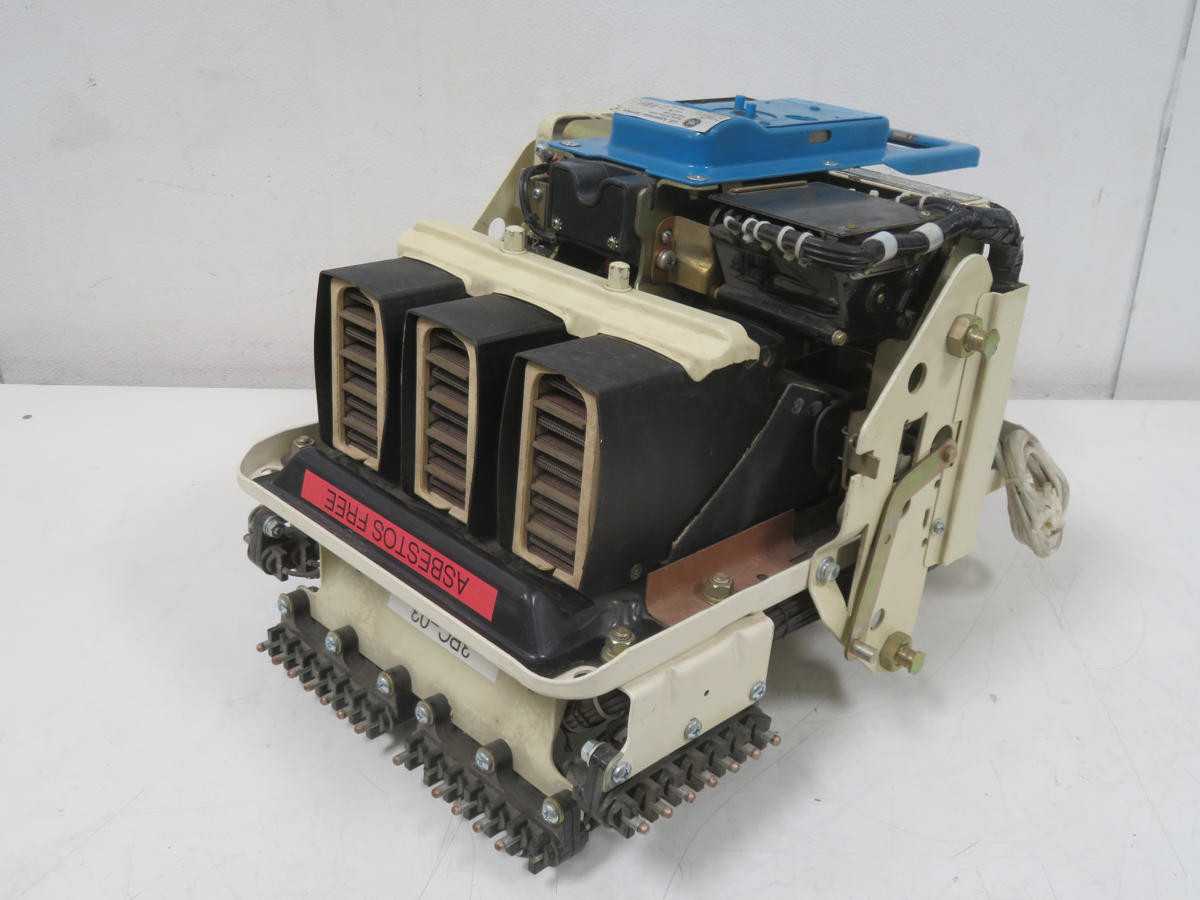 GE 228A6975-204 166989 LOW VOLTAGE POWER SUPPLY CIRCUIT BREAKER T202369 - CIRCUIT BREAKERS
