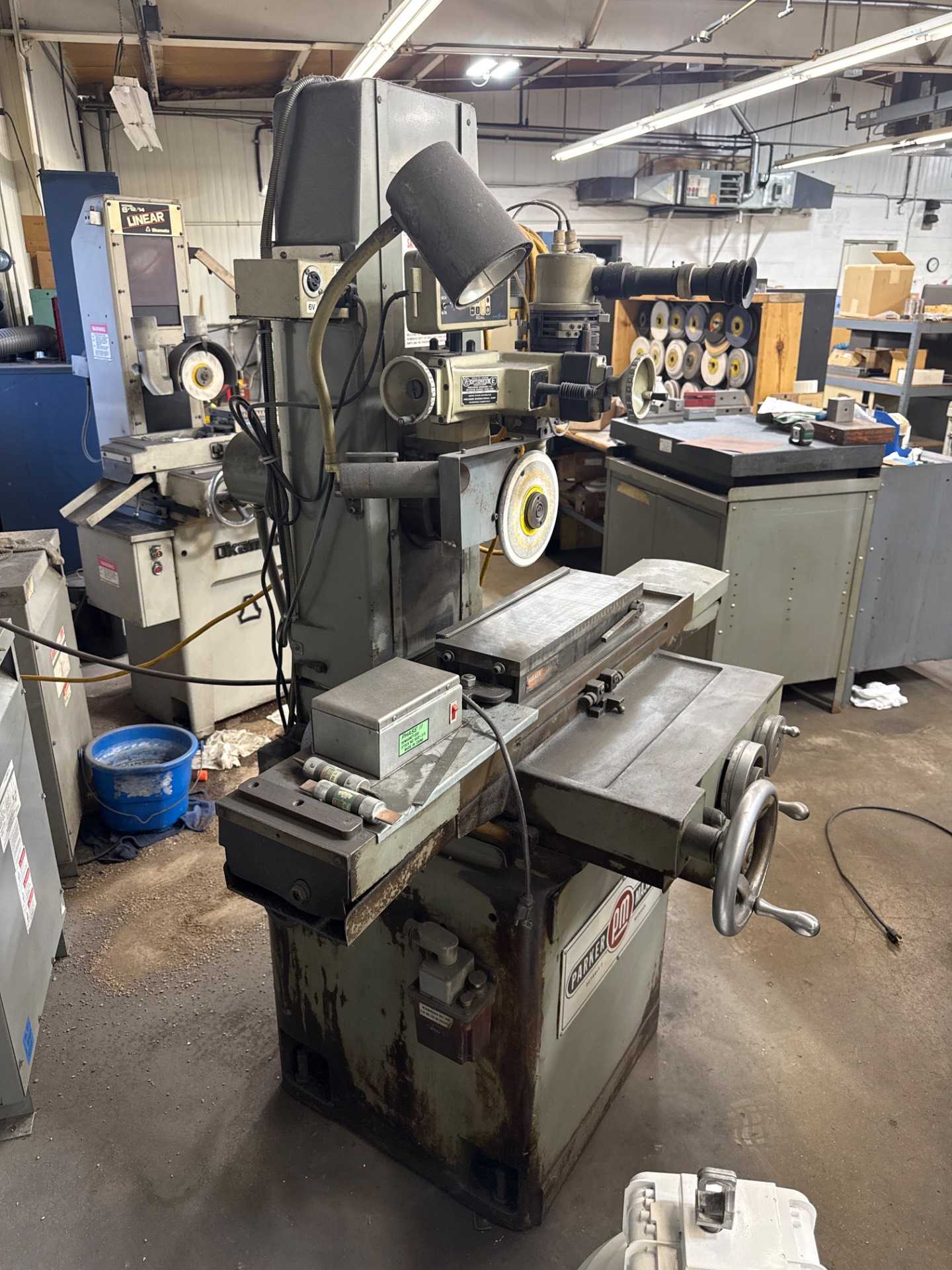1983 Parker-Majestic Inc. Surface Grinder, 1.5 HP, 3600 RPM, Acu-Rite Control System - SURFACE GRINDERS