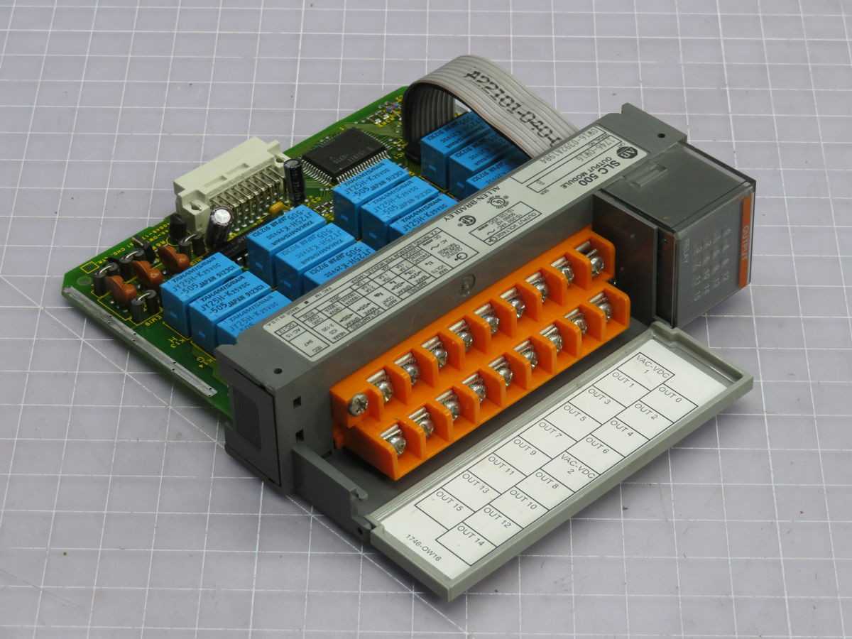 ALLEN BRADLEY 1746-0W16 OUTPUT MODULE T248692 - INDUSTRIAL PARTS