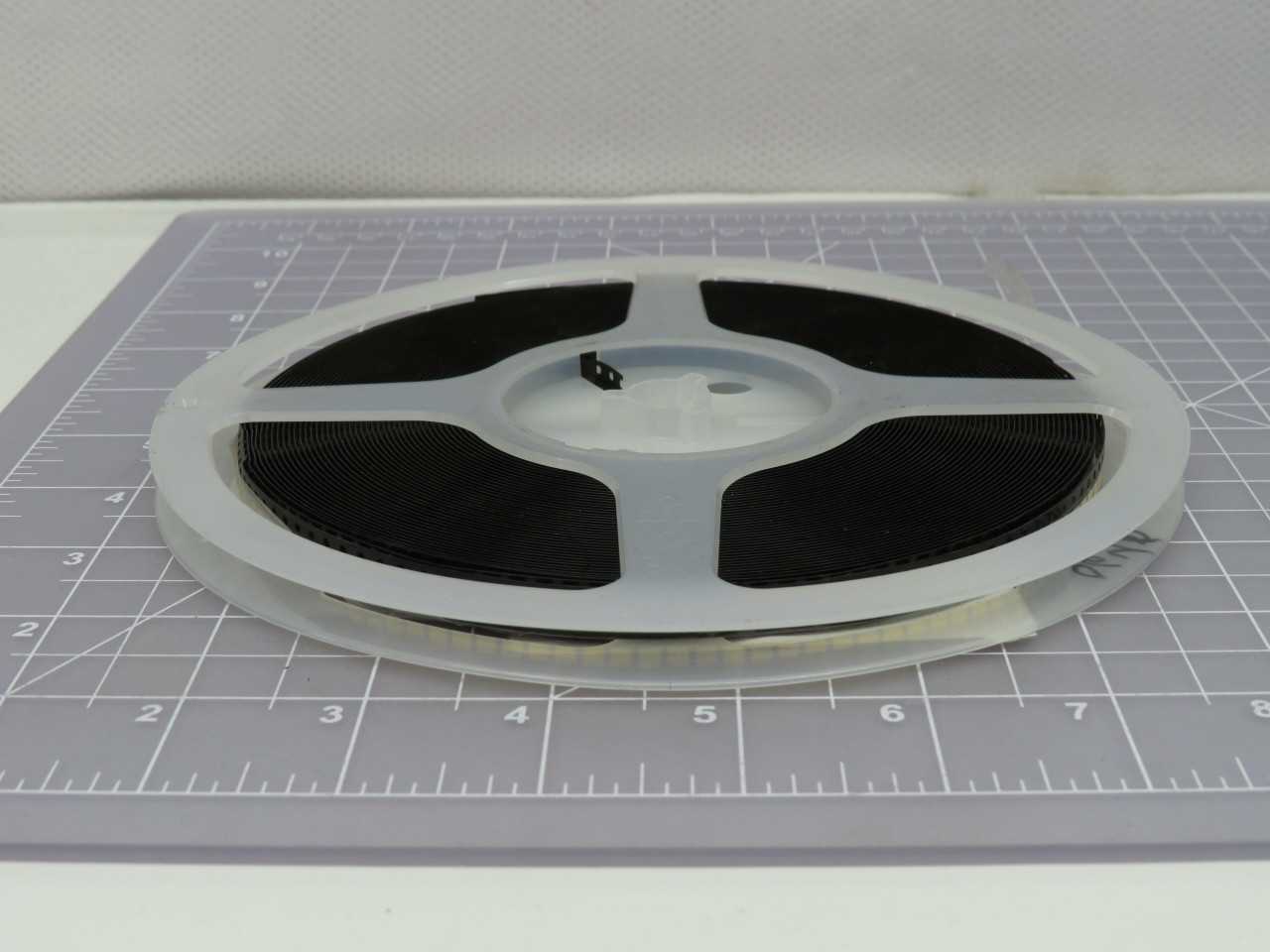 LOT OF 3600 NICHIA FLX-001-0640 NF2W757GT-V1F MID POWER WHITE LED CHIP WITH DATA SHEET T171461 - LIGHTING