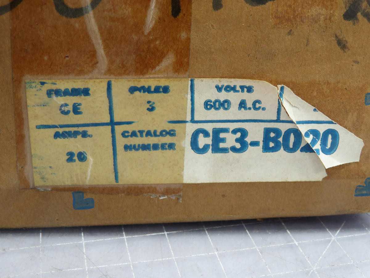 SIEMENS CE3-B020 MOLDED CASE CIRCUIT BREAKER T225445 - CIRCUIT BREAKERS