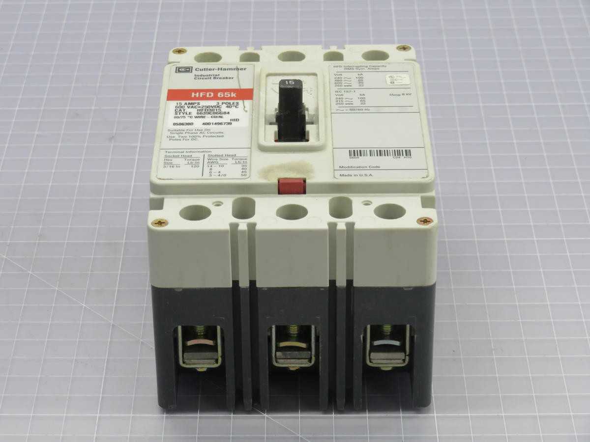 EATON HFD3015 CUTLER HAMMER MOLDED CASE CIRCUIT BREAKER T213079 - CIRCUIT BREAKERS