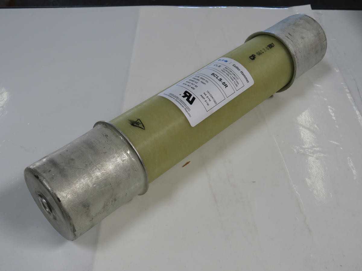 CUTLER HAMMER 5CLS-5R 151D241G05 R 150A AMP 5.5KV-AC MEDIUM VOLTAGE FUSE T209952 - CIRCUIT BREAKERS