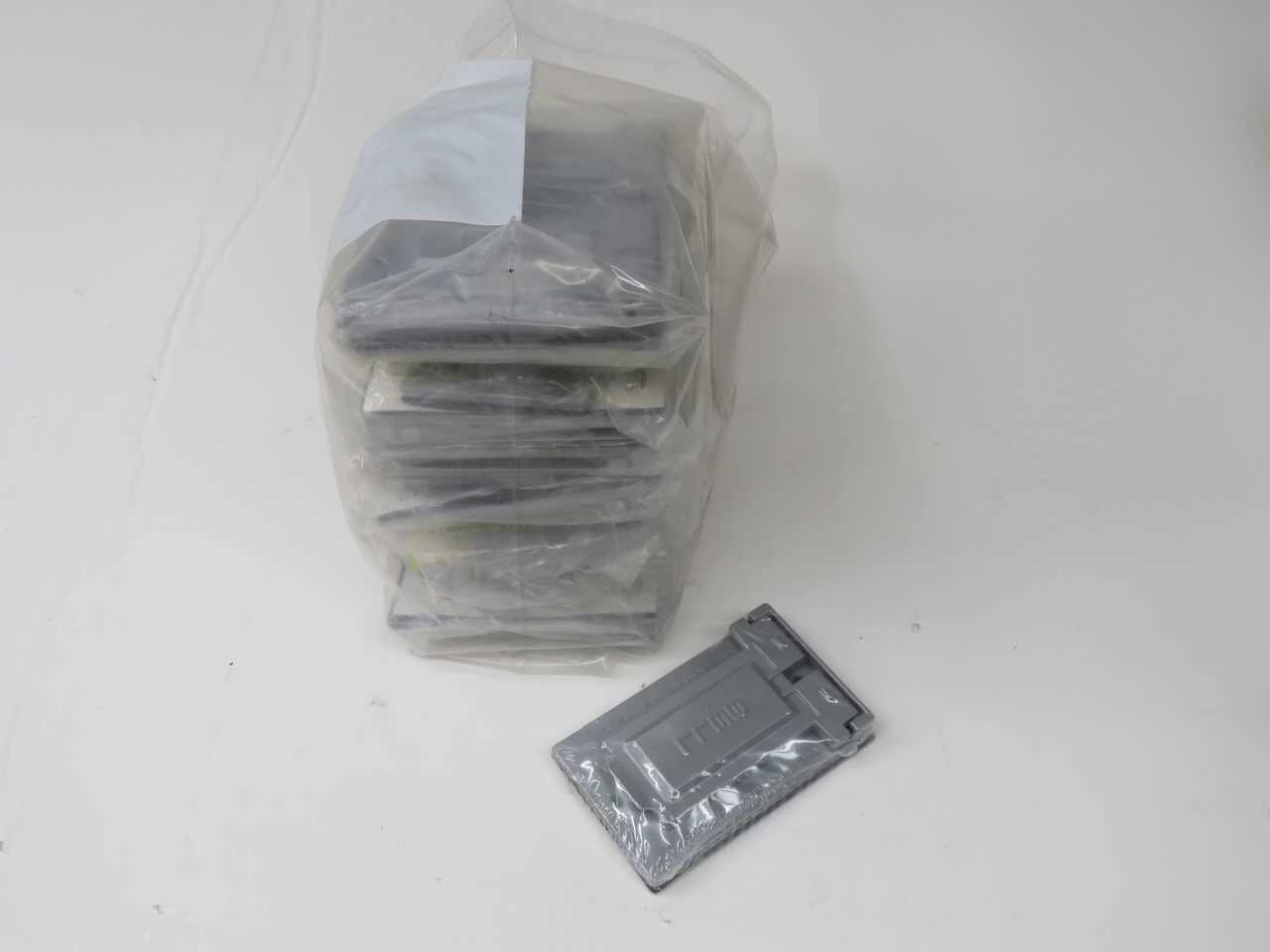 LOT OF 16 HUBBELL RW51040 WEATHER RESISTANT COVER T271124 - ELECTRICAL ENCLOSURES